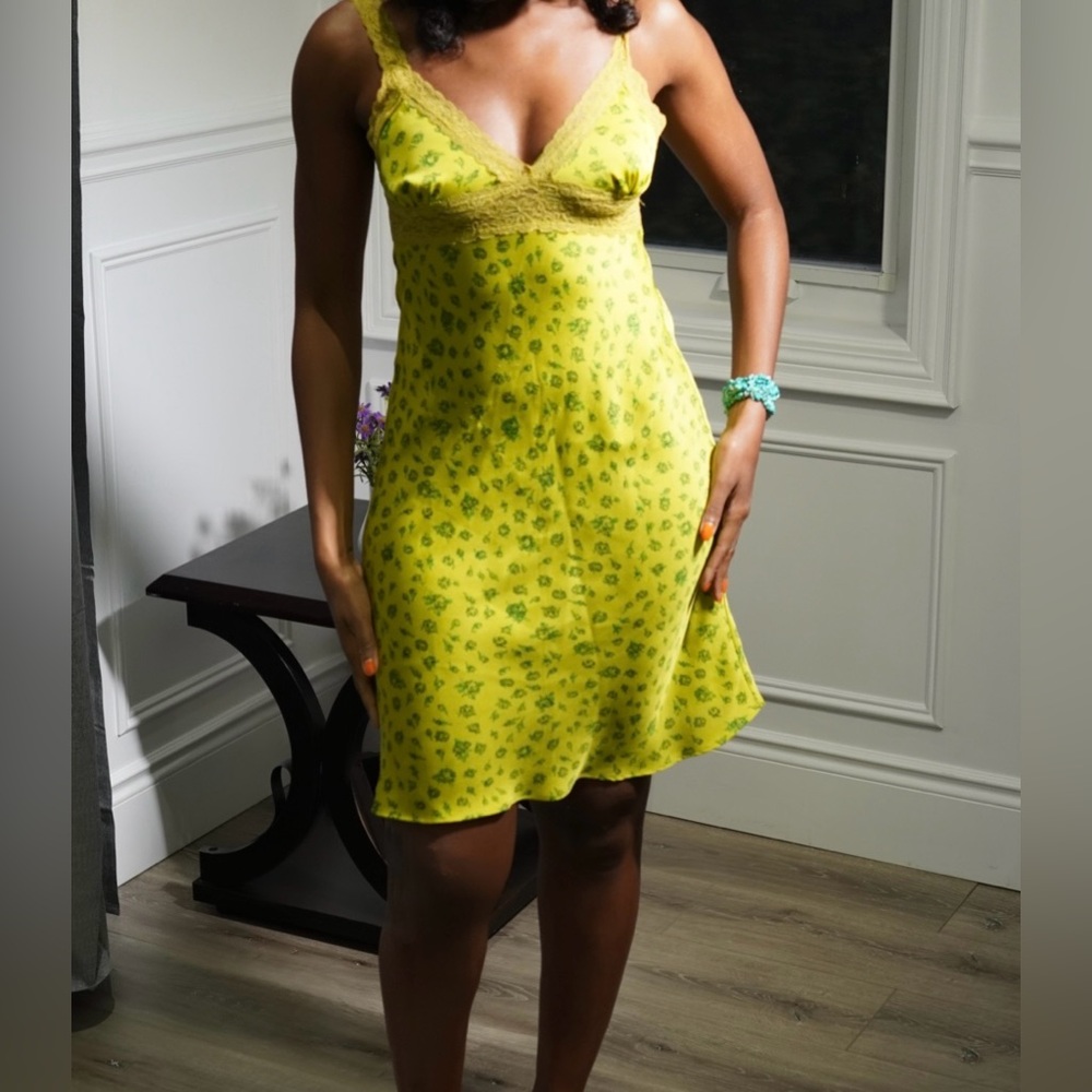 Betsey Johnson x Urban Outfitters Y2K Yellow Floral Lace Slip Dress XS